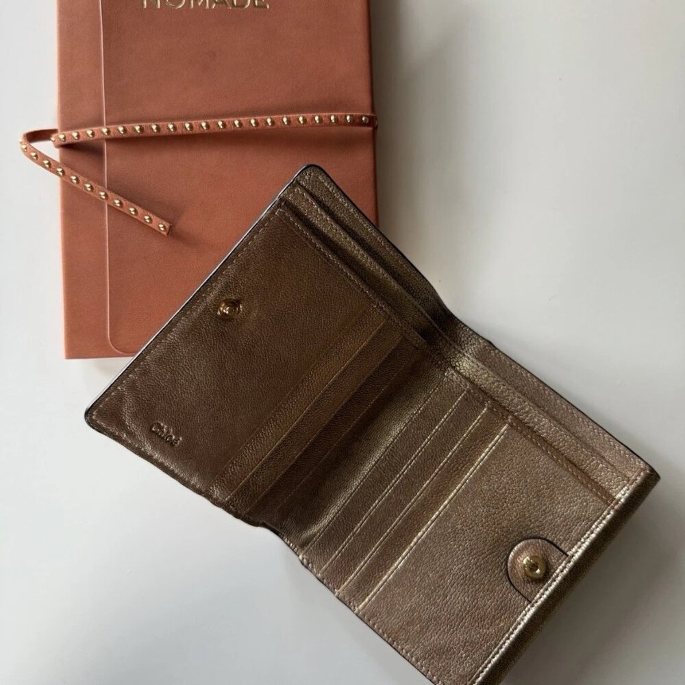 SOLD. CHLOE Georgia Medium Bifold Wallet in Gold & new Nomad Notebook Stickers - Picture 5 of 9